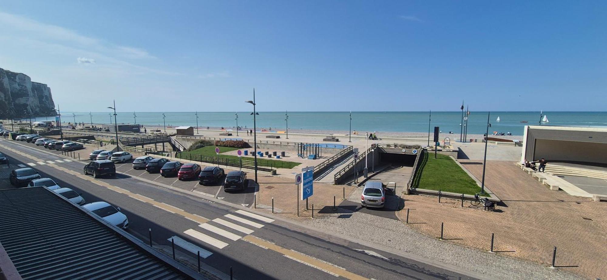 Residence Du Bord De Mer 9 Appartements Avec Une Vraie Vue Mer Le Tréport Exteriör bild